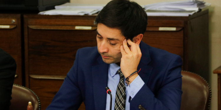 Fiscalía solicita desafuero del diputado Miguel Ángel Calisto por presunto fraude al Fisco