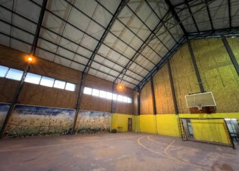 Inician obras de conservación del gimnasio de la Escuela Nieves del Sur en Coyhaique