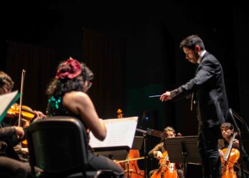 Gira regional de la Orquesta de Cámara de la Universidad de Aysén convocó a cientos de personas en cuatro comunas