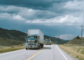 Autoridades de Aysén y Magallanes rechazan posible cobro a camiones chilenos en Ruta 40 y refuerzan llamado a avanzar en conectividad «Chile por Chile»