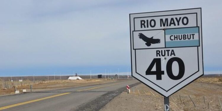 Transportistas Chilenos Rechazan Cobro en Ruta 40: Impacto Económico y Comercial