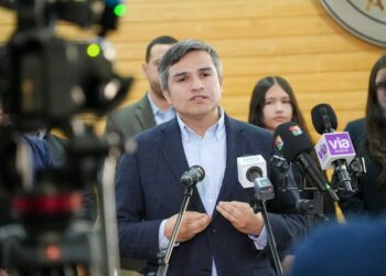Gobernador de Aysén emplaza a ministerios por retraso en compromisos del Plan de Zonas Extremas