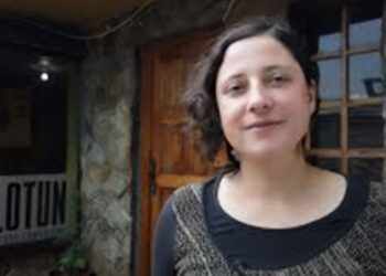 Patagonia en Escena: El Teatro itinerante que descentraliza la Cultura en el corazón de Aysén