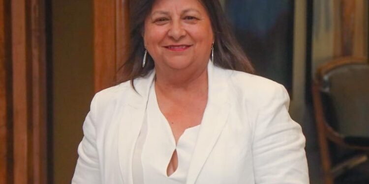 Diputada Marcia Raphael respalda proyecto que condona cobros de aseo para adultos mayores y emplaza al ejecutivo a presentar un proyecto de ley que los exima de las contribuciones
