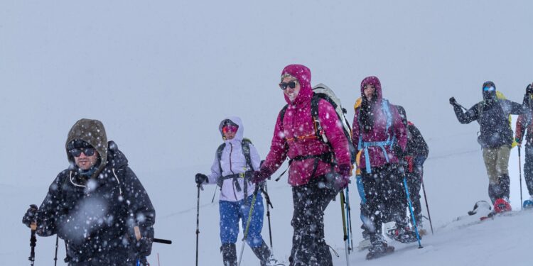 Cochrane activa su invierno con la XI Ruta del Huemul: cupos agotados en minutos