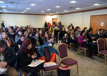 JUNAEB y UAysén capacitan a más de 70 profesionales en atención a niños con TEA