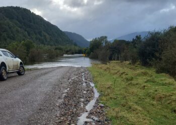 [Actualización 14:00 horas, viernes 18 de julio] Sistema frontal provoca cortes de rutas en Aysén: Vialidad trabaja en despeje y monitoreo