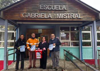 Escuela Gabriela Mistral se suma a campaña regional para el reciclaje de pilas