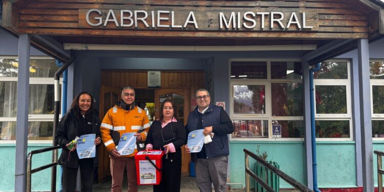 Escuela Gabriela Mistral se suma a campaña regional para el reciclaje de pilas