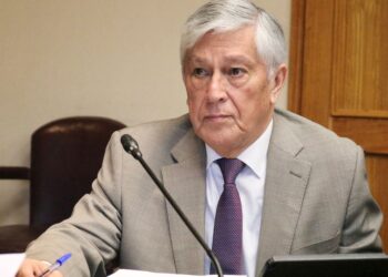 Senador Sandoval valora avance del proyecto de Envejecimiento tras aprobación en la Cámara de Diputados