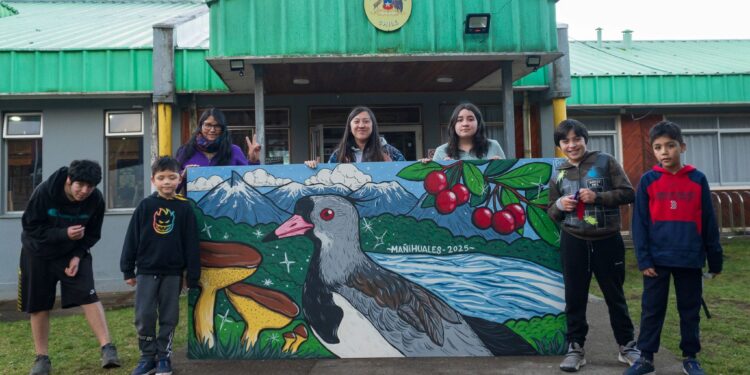 Talleres llenan de arte y energía los liceos de Mañihuales y Puerto Aysén durante estas vacaciones de invierno