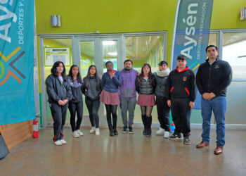 Estudiantes del Liceo Politécnico A-1 de Puerto Aysén impulsan alianza con Corporación de Deportes
