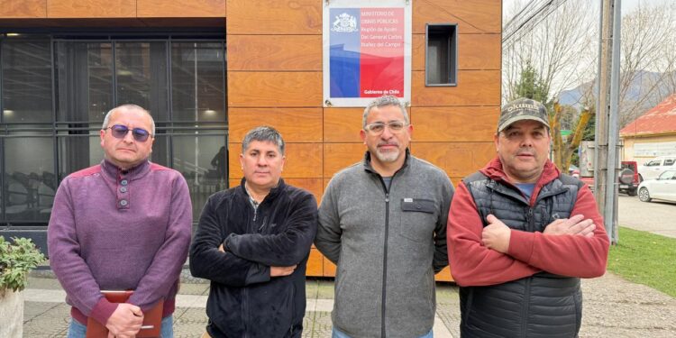 Gremios del transporte en Aysén exigen plan de emergencia ante colapso logístico en Ruta 7 Norte