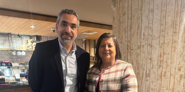 Diputada Raphael se reúne con Asociación de Líneas Áreas para avanzar en fórmula que permita reducir costos de pasajes
