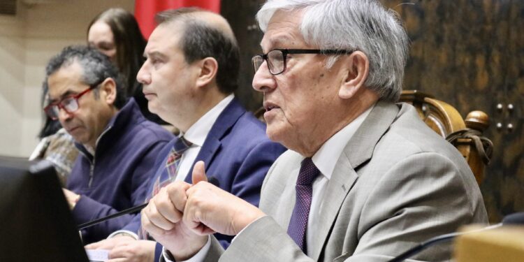 Senador Sandoval: “Los caminos son la llave fundamental para dar un salto significativo en el desarrollo de nuestra región”