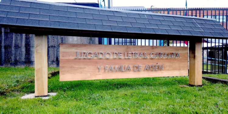 Juzgado de Garantía de Puerto Aysén decreta arraigo nacional para tres imputados por tráfico de drogas