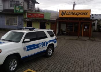 Detienen a tres funcionarios del Ejército por retiro de encomienda con droga en Puerto Aysén