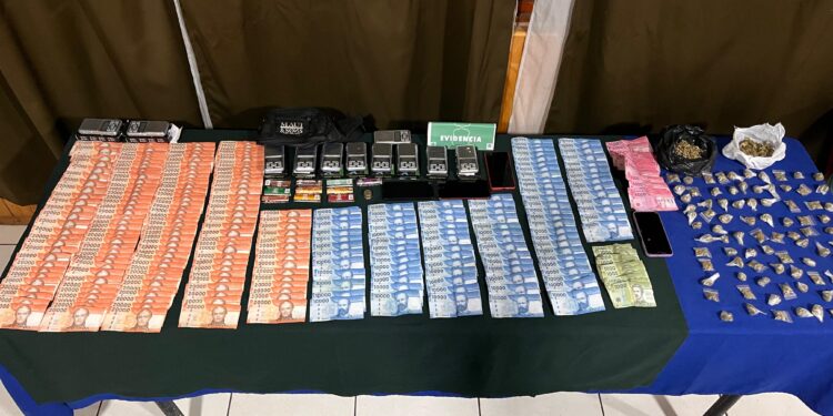 Carabineros detiene a tres personas por tráfico de drogas en Chile Chico