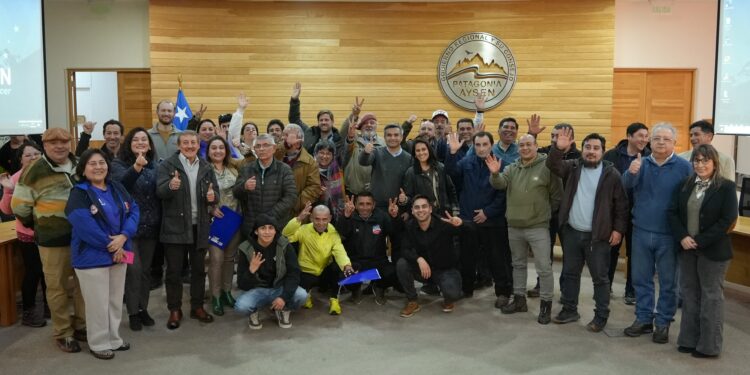 Gobierno Regional de Aysén realizó la primera Mesa del Deporte con participación de la comunidad