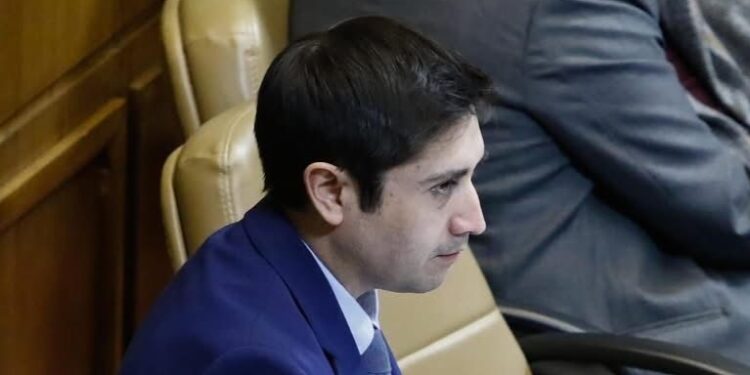 Abogado de Diputado Calisto señaló que Consejo de Asignaciones Parlamentarias validó informes de asesora y que fueron auditados “sin observaciones”