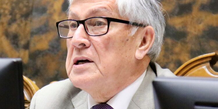 Senador Sandoval: “Agradecer a cada una de las personas con quienes hemos construido afecto y cariño a lo largo de todos estos años”