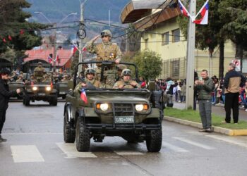 Parada Militar en Coyhaique conmemoró 215 años de la Independencia y las Glorias del Ejército