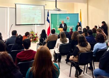 Campus Patagonia conmemora 71 años de la Universidad Austral de Chile con ceremonia institucional en Coyhaique
