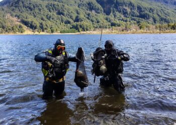 Fundación Aguas Claras intensifica limpieza en lagos y ríos de la Patagonia gracias a nuevo equipamiento