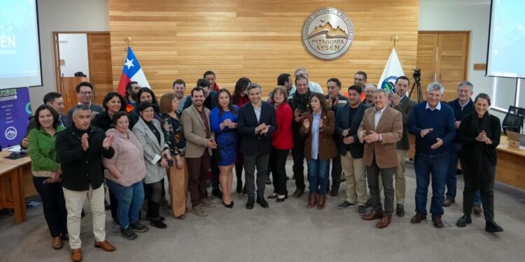 El Gobierno Regional y su consejo aprueban más de 24 mil millones para pavimentar y mejorar caminos en Aysén