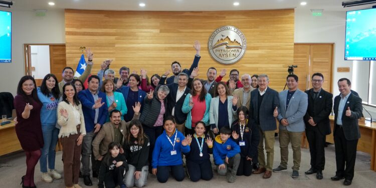 Gobierno Regional de Aysén refuerza su compromiso con el desarrollo de niños y jóvenes