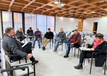 Gremios del transporte en Aysén declaran alerta amarilla por deterioro de conectividad terrestre