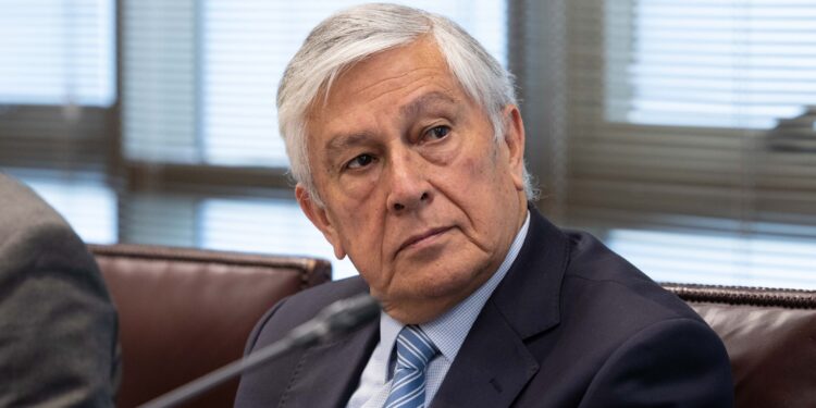 Senador Sandoval advierte complejidades en discusión de ley de Presupuesto 2026