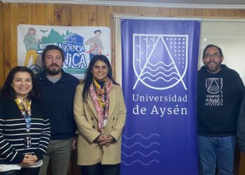 Sernapesca y Universidad de Aysén firman convenio para fortalecer formación e investigación en pesca y acuicultura