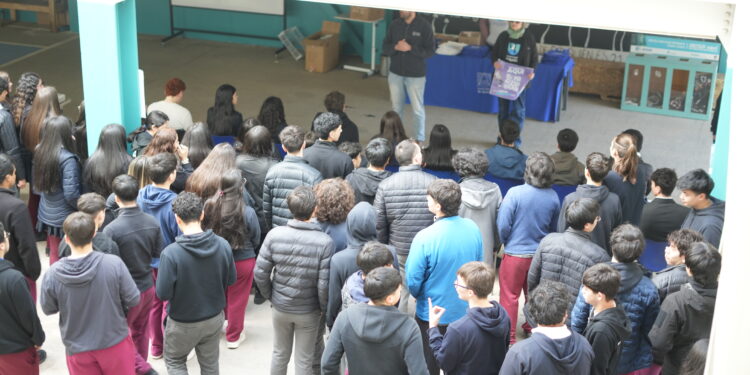 Universidad de Aysén recibe a cerca de mil estudiantes secundarios en jornada informativa sobre su oferta académica