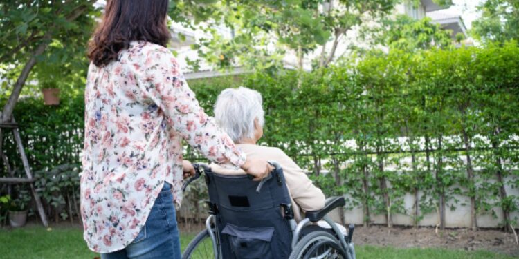 Personas cuidadoras pueden excusarse de ser vocales de mesa hasta el miércoles 29 de octubre