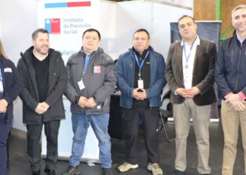 Puerto Aysén fue sede de feria laboral enfocada en acuicultura, pesca y emprendimiento