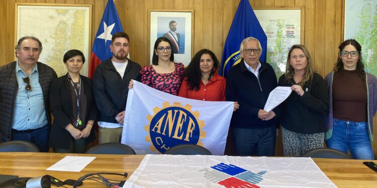 Funcionarios del INJUV exigen salida de autoridades por crisis institucional