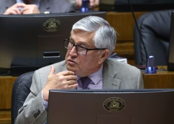 Senador Sandoval valora apoyo transversal a proyecto de Envejecimiento Positivo
