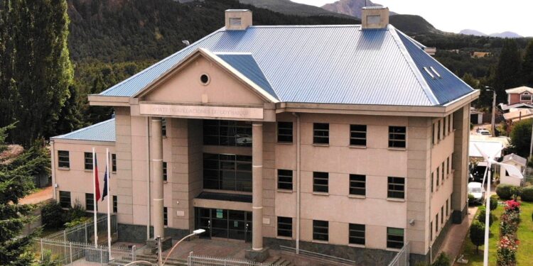 Corte de Apelaciones de Coyhaique confirma condena por robo con violencia y rechaza recurso de nulidad
