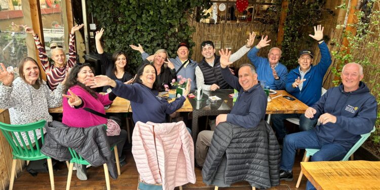 Rotarios de Estados Unidos visitan Puerto Aysén en programa de hermanamiento internacional