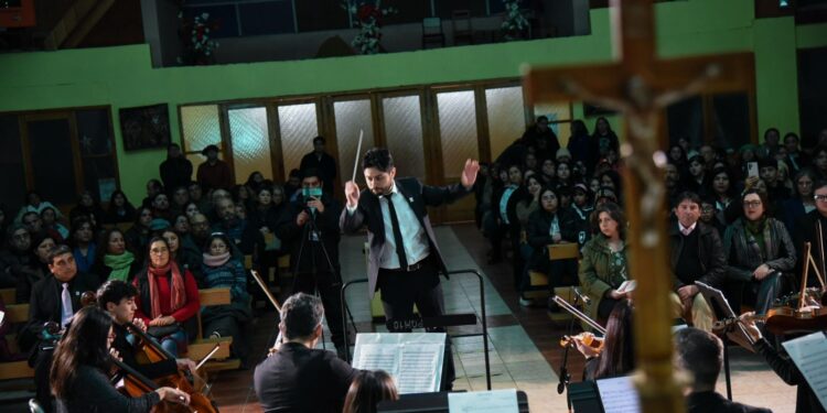 Orquesta de Cámara de la Universidad de Aysén ofrecerá concierto navideño “Entre hielos y montañas”