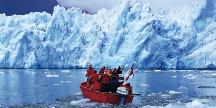 Observatorio Laboral de Aysén identifica brechas y fortalezas del empleo en el sector turismo