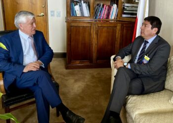 Senador Sandoval manifiesta preocupación por paralización de obras clave en la Ruta 7 Norte