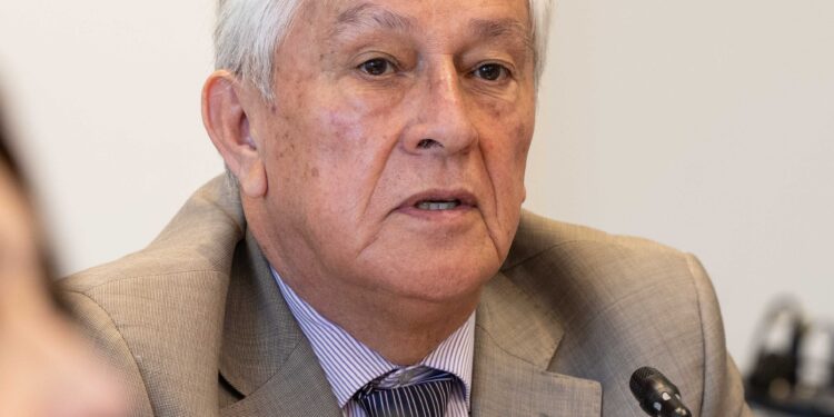 Senador Sandoval: “Aysén tiene que empezar a mirar la Ruta 7 no solamente dentro de la región, sino que ahora también desde la zona de Palena”