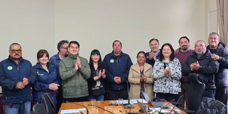 Aumento de subvención municipal fortalecerá trabajo del Cuerpo de Bomberos de Coyhaique
