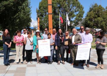 Lanzan Programa para Pequeñas Localidades e inauguran mejoramiento de la plaza de Puerto Río Tranquilo