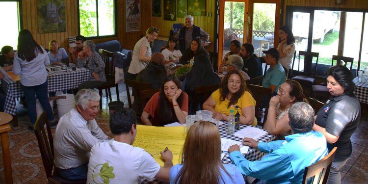 Agricultores de Alto Baguales participan en talleres del programa TAS para fortalecer prácticas de agricultura sostenible