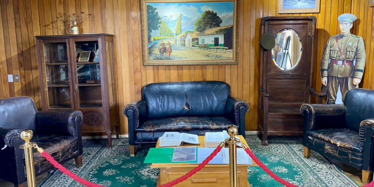 Delegación Presidencial Provincial de Aysén y Bienes Nacionales entregan mobiliario patrimonial al Museo de Carabineros de Puerto Aysén