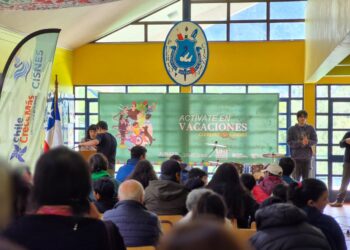 Programa “Actívate en Vacaciones” finalizó en Puerto Cisnes con muestra de talleres
