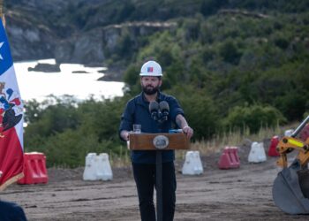 Presidente Gabriel Boric desarrolla intensa agenda en Aysén con énfasis en salud y seguridad